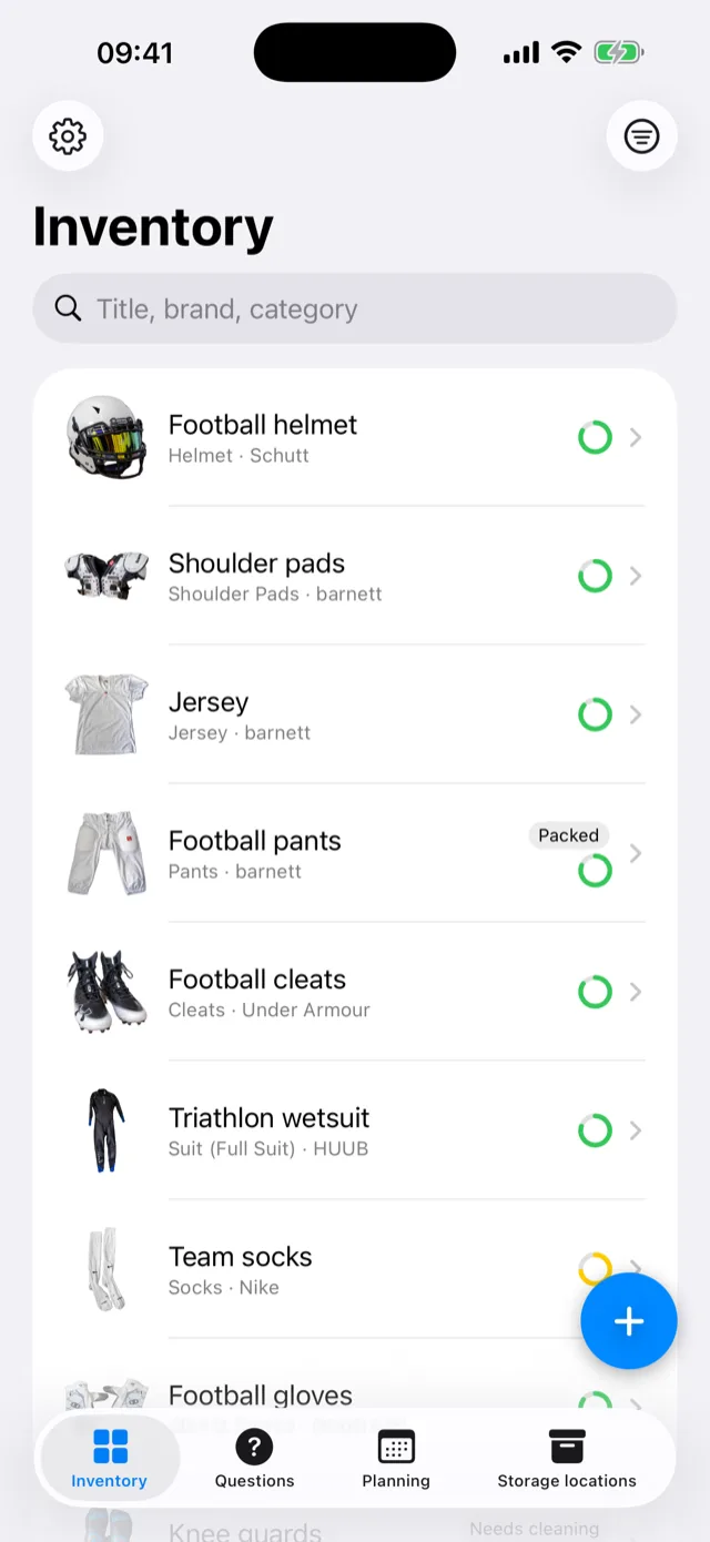 The inventory list with cut-out photos and completeness rings